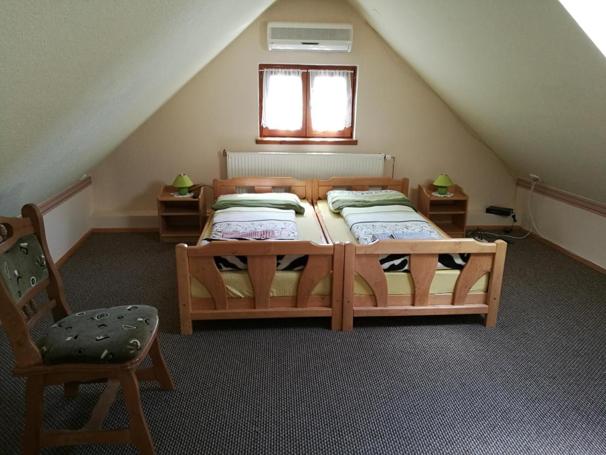 Gergely Vendeghaz Apartment Zirc Exterior foto