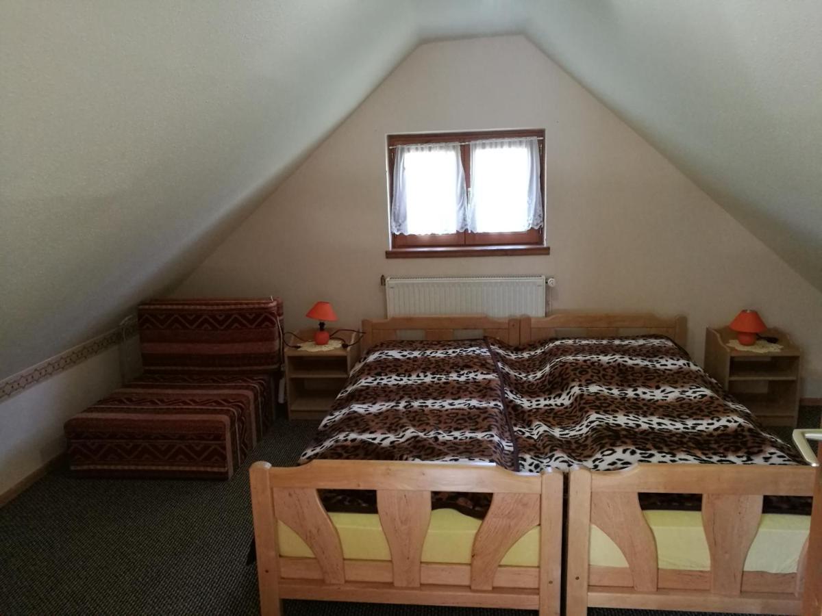 Gergely Vendeghaz Apartment Zirc Exterior foto