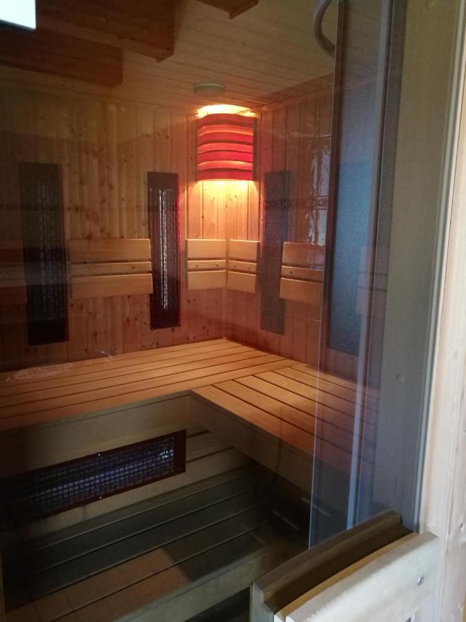 Gergely Vendeghaz Apartment Zirc Exterior foto