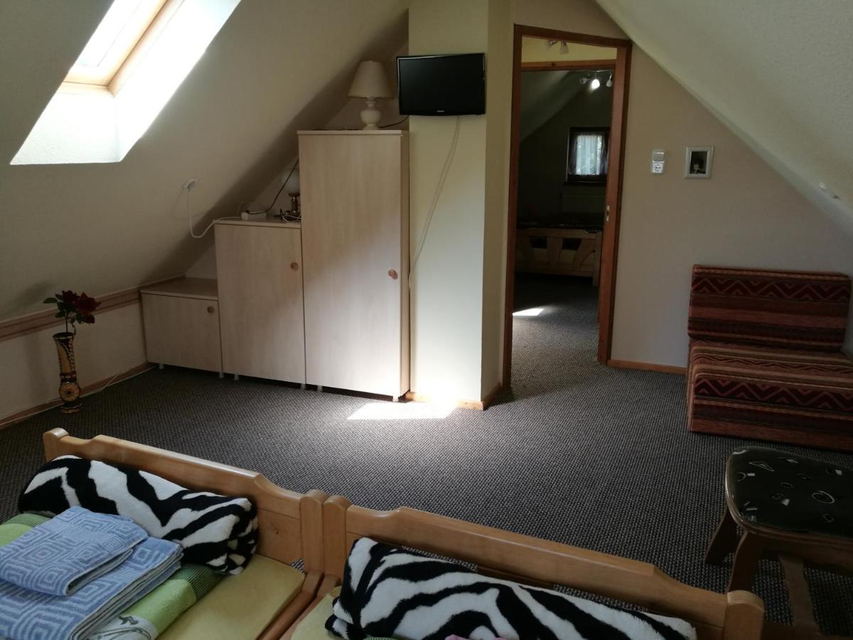 Gergely Vendeghaz Apartment Zirc Exterior foto